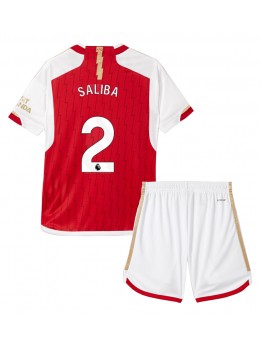 Billige Arsenal William Saliba #2 Hjemmedraktsett Barn 2023-24 Kortermet (+ Korte bukser)